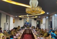 Rapat pembentukan Tim Pemantauan, Pelaporan, dan Evaluasi Perkembangan Politik di Kabupaten Pali, Selasa (13/02/2024).