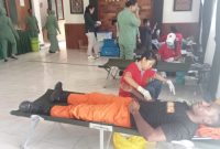 Kegiatan Donor Darah di Aula Kodim, Teluk Wondama, Wasior, Papua Barat, pada Selasa (27/2/2024).