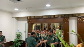 Pangdam XVIII/Kasuari, Mayjen TNI Ilyas Alamsyah, S.E., M.Tr.(Han)., CGCAE., mengikuti Rapat Pimpinan (Rapim) TNI AD Tahun Anggaran 2024, di Markas Besar Angkatan Darat (Mabesad), Jakarta, Kamis (29/2/2024).