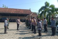 Apel kesiapan pengamanan Rapat Pleno Terbuka Rekapitulasi Penghitungan Suara di Kantor Kecamatan Suboh, Selasa (20/02/2024).