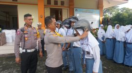 Polres Purworejo dalam kegiatan Police Goes to School di SMA Negeri 7 Purworejo. (Photo. Ist)