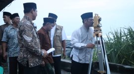 Kementrian Agama Purworejo saat melaksanakan Rukyatul Hilal di Pantai Jetis. (Foto. Fauzi/Realita Publik)