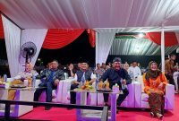 Tampak Dandim 0819/Pasuruan, Letkol Arh Noor Iskak, S.T., bersama para pejabat penting dilingkungan Pemkot Pasuruan saat  menghadiri acara peluncuran Pemilihan Walikota dan Wakil Walikota Pasuruan 2024, Sabtu (08/06/24) malam.