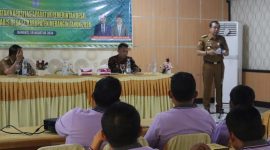 Pj Bupati Merangin H Mukti saat membuka Peningkatan kapasitas aparatur Pemerintah Desa bagi Sekdes se-Kabupaten Merangin 2024, di Aula Dinas Pembedayaan Masyarakat Desa (PMD) Merangin, Senin (19/8/2024).