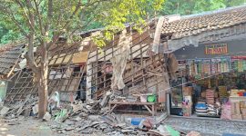 Kondisi kios Pasar Kebonagung yang ambruk. (Foto: tim realitapublik.id)