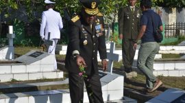 Kasdam XVIII/Kasuari, Brigjen TNI Yusuf Ragainaga, memimpin Ziarah Nasional yang dilaksanakan di Taman Makam Pahlawan Trikora, Manokwari, Papua Barat.