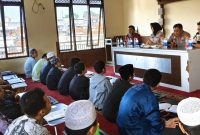 Jajaran Polresta Malang Kota saat sosialisasi tentang bahaya LGBT kepada masyarakat.