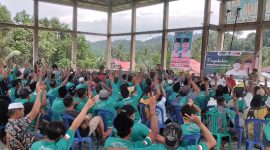 Suasana pelantikan Tim pemenangan pasangan calon Bupati dan Wakil Bupati Merangin nomor Urut 02 M Syukur--Khafid di Kecamatan Tabir Barat dan Tabir Ulu. 