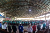 Suasana pelantikan Tim pemenangan Paslon Bupati dan Wakil Bupati Merangin nomor Urut 02 M Syukur-Khafied di gedung Futsal Desa Mampun Kecamatan Tabir kabupaten Merangin, pada Sabtu (05/10/2024)