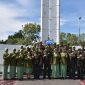 Ziarah, Kepala Zidam XVIII/Kasuari, Kolonel Czi Musaini, yang didampingi oleh para prajurit baik Tamtama Bintara, Perwira dan Ibu-Ibu Persit Zidam XVIII/Kasuari saat di TMP Trikora, Manokwari, Papua Barat 