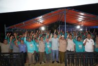 Acara pelantikan tim pemenangan paslon nomor urut 2, Syukur-Khafied, di Kecamatan Tabir Ilir 2, Kabupaten Merangin, Jambi. 