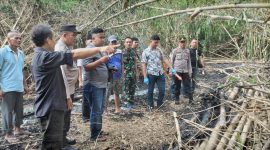 Anggota Polsek Rowokele, Tim INAFIS Polres Kebumen, Babinsa Koramil Rowokele, di TKP.