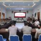 Para siswa didampingi oleh perwira pendamping, diterima secara resmi oleh Wakapolres Kebumen Kompol Muhammad Nurkholis yang mewakili Kapolres Kebumen.