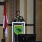 Pangdam XVIII/Kasuari, Mayjen TNI Jimmy Ramoz Manalu, S.Hub.Int., M.H.I., saat membuka secara langsung Rapim Kodam XVIII/Kasuari TA 2025, di Aula Makodam, Trikora, Arfai 1, Manokwari, pada Rabu (26/2/2025). 