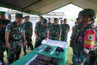 Kapoksahli Pangdam XVIII/Kasuari, Brigjen TNI Juniras Lumbantoruan, S.Sos., M.Si., pimpin Riksiap Ops Satgas Pamtas RI-PNG Kewilayahan Yonif 763/SBA. 