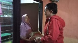 Gerebek Sahur, Yayasan Padepokan Saur Sepuh Kota Batu Ciomas Bagikan Nasi Kotak, Beras dan Santunan. 