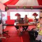 Wakapolda Jawa Tengah Kombespol Latif Usman dan Kapolres Kebumen AKBP Eka Baasith Syamsuri meninjau pos pengamanan lebaran.
