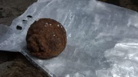 Granat tangan yang ditemukan warga di Desa Sumberanyar, Kecamatan Jatibanteng, Kabupaten Situbondo. 