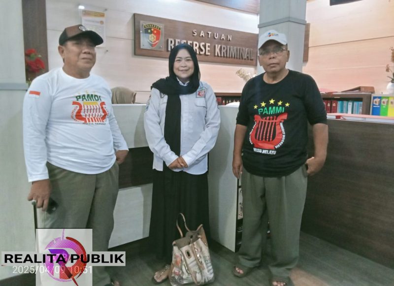 Pelapor, di Mapolres Malang. (Foto: Andy/realitapublik.id)