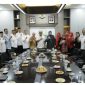 Foto bersama usai rapat koordinasi kampanye jantung sehat bagi masyarakat, di ruang rapat Meuligoe Gubernur Aceh.(Foto. Istimewa).