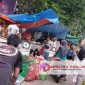 Kondisi  para pedagang yang berjualan di bahu jalan di areal Pasar Gadingrejo, Kota Pasuruan (Foto: Koko/realitapublik.id)