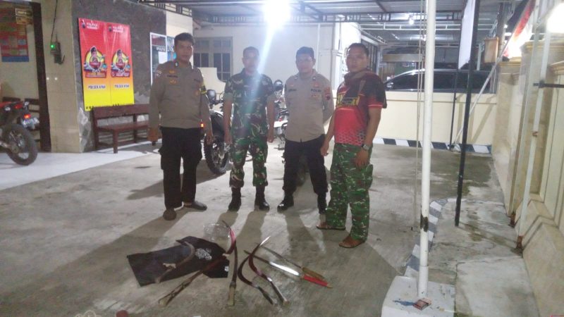 Sejumlah senjata tajam yang telah diamankan petugas di Polsek Ayah Polres Kebumen.