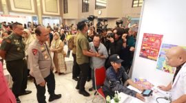 Kegiatan Bakti Kesehatan yang digelar Polda Jatim dalam rangka memperingati Hari Bhayangkara ke-79 di Gedung Mahameru Mapolda Jatim, Senin 17 Juni 2025..(Foto: realitapublik.id)