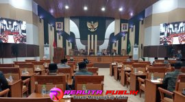 Ketua DPRD Kabupaten Pasuruan, Samsul Hidayat didampingi wakil ketua (foto: Saichu realitapublik.id)