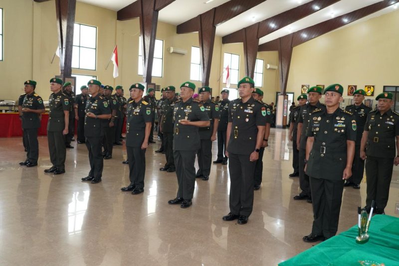 Kasdam Kasuari, Brigjen TNI Dian Hardiana, S.I.P., Pimpin Sertijab dan Tradisi Satuan, di Aula Makodam, Trikora, Arfai 1, Manokwari, Papua Barat, pada Rabu (3/9/2025)