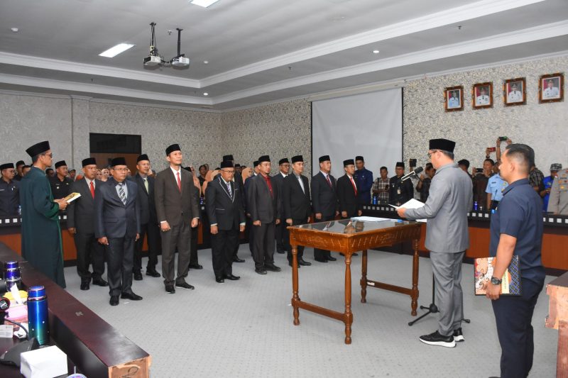 Bupati Tubaba Lantik 13 Pejabat Eselon II.