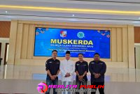 Pengurus Daerah Ikatan Wartawan Online (PD-IWO) Lampung Utara bersama Ketua MUI Lampung Utara, KH. M. Nurulloh Qomaruddin AS. (Foto: Rodi Sandra/realitapublik.id)