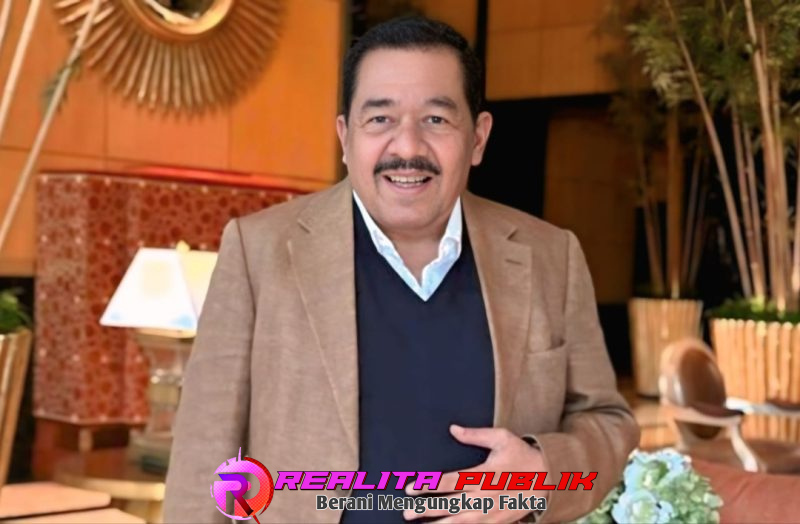 Founder Majelis Kiai Kampung (MKK), M. Najib Atamimi, memberikan penghargaan dan apresiasi. (Doc: Saifullah realitapublik.id)