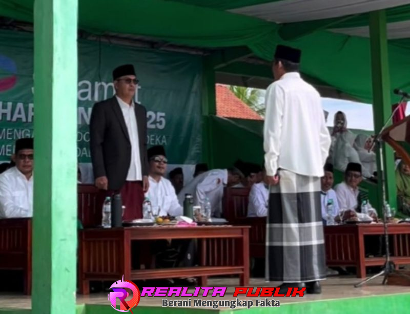 Bupati Novriwan Jaya S.P., Bersama Wakil Bupati Nadirsyah Mengikuti Upacara Memperingati Hari Santri Nasional Tahun 2025 (photo: Rody Sandra realitapublik.id)
