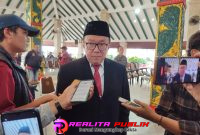 Kepala Dinas Kesehatan Kabupaten Malang, dr. Wiyanto Wijoyo, saat memberikan penjelasan kepada wartawan (foto: Andi Billy realitapublik.id)