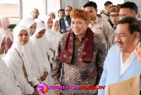 Najib Atamimi bersama Menteri Desa dan PDTT beserta warga Tengger (Saifullah realitapublik.id)