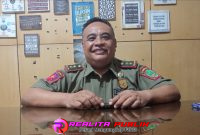 Sekertaris Satpol-PP, Iman Hidayat memberikan penjelasan kepada awakmedia (foto: Chu realitapublik.id)