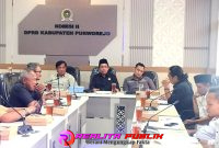 Rapat Dengar Pendapat (RDP) antara Aliansi Peduli Lingkungan DPC Kabupaten Purworejo dengan DPRD digelar di ruang rapat Komisi II DPRD Purworejo untuk membahas persoalan tambang ilegal.(Photo: Fauzi/realitapublik.id)