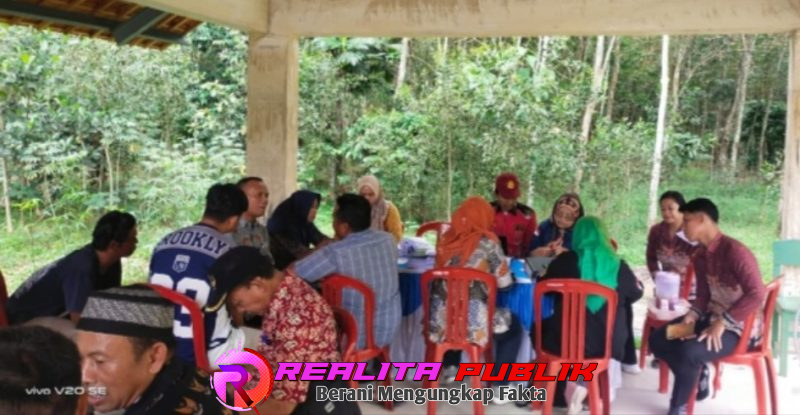 Suasana saat Mone di Desa Tiyuh (Rody Sandra realitapublik)