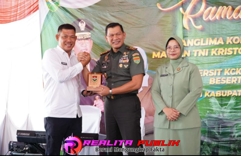 Wabub Nadirsyah Menghadiri kunjungan kerja pangdam XXI/RI mayjen TNI Kristomei Sianturi (Poto: Rody Sandra/realita publik id)