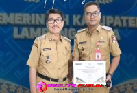 Dr. Ir. Hamartoni Ahadis, M.Si., didampingi Kadiskominfotik, Gunaido Uthama, S.IP., M.H. (foto: Rody Sandra Realita Publik)