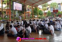 Sosialisasi Anti Narkoba untuk Bentengi Pelajar SMKN 8 (foto: Bil realitapublik)