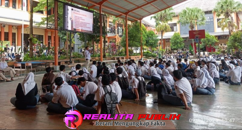 Sosialisasi Anti Narkoba untuk Bentengi Pelajar SMKN 8 (foto: Bil realitapublik)