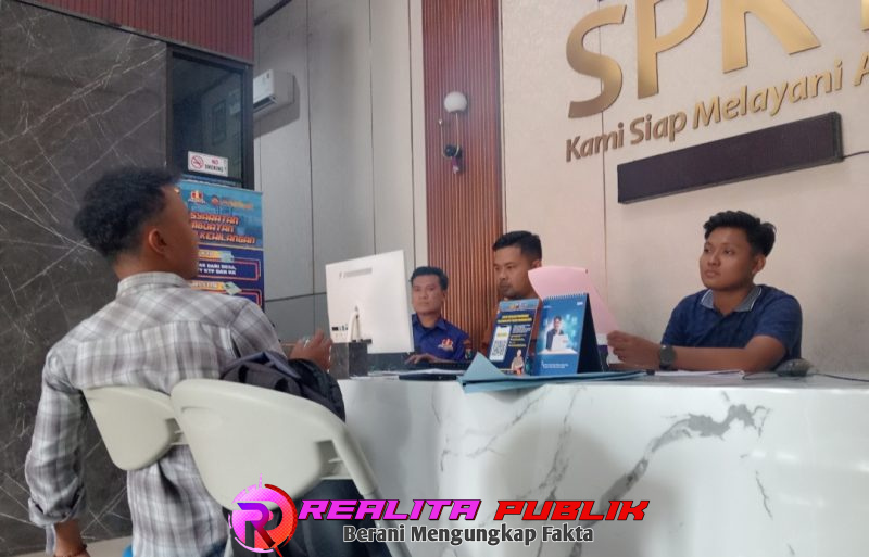 Awan Alfarizi di ruang SPKT Polres Pasuruan Kota (foto: Chu Realita Publik)