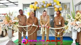 Bupati Pekalongan Fadia Arafiq didampingi jajaran meresmikan fasilitas rawat inap baru sebagai bagian dari visi pembangunan kesehatan Kabupaten Pekalongan. (Foto: Feri Eka S/realitapublik)