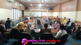 Rapat Dengar Pendapat (RDP) terkait Gaji Nakes PPPK Paruh Waktu di ruang rapat DPRD Lampura, Kamis (5/3/2026).
