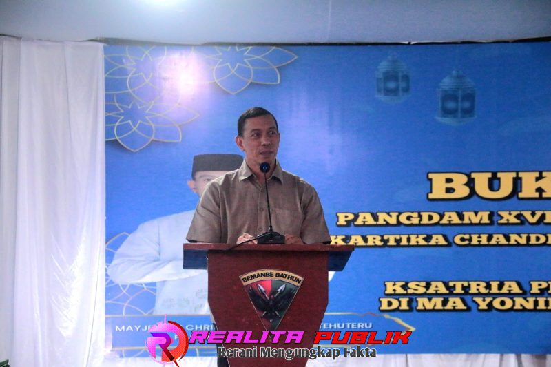 Pangdam XVIII/Kasuari, Mayjen TNI Christian Kurnianto Tuheteru dalam acara safari Ramadan dengan berbuka puasa bersama prajurit Yonif 863/Bemanbe Bathun di Raja Ampat, Kamis (12/3/2026)