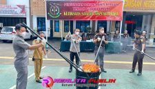 Pemusnahan barang bukti yang telah berkekuatan hukum tetap (inkracht) di halaman Kejaksaan Negeri Kotabumi, Selasa (28/4/2026) pagi.