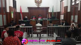 Suasana sidang lanjutan kasus Asuransi di PN Surabaya mendatangkan 3 saksi ahli (foto: Saichu Realita Publik)