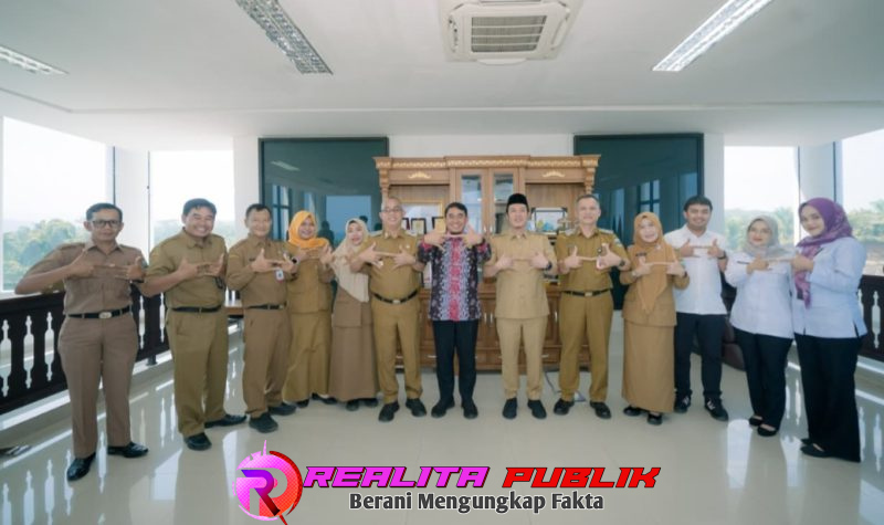 Kunjungan mempercepat sosialisasi program Wajib Halal Oktober (WHO) 2026 (Realita Publik)